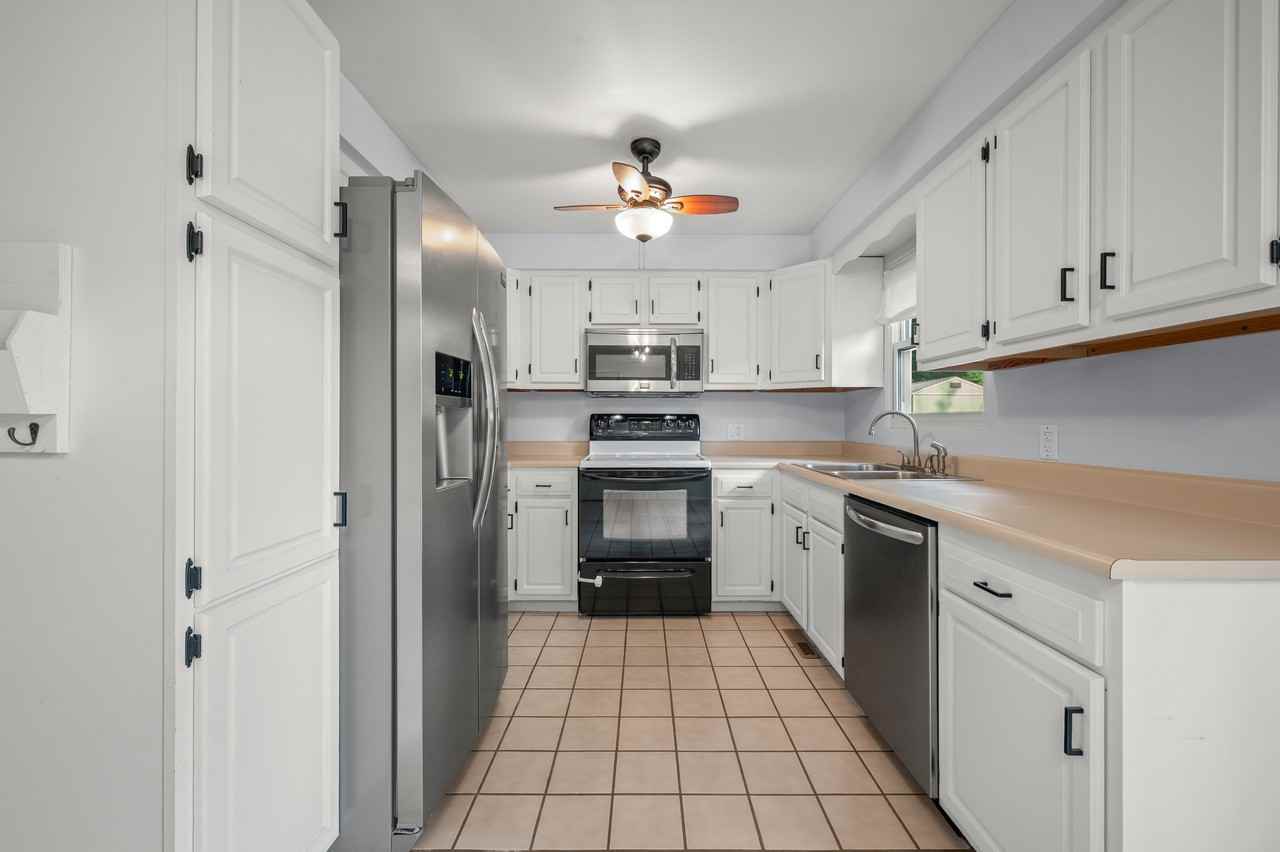 1597 Edward Dr #NA - Photo 7 of 23