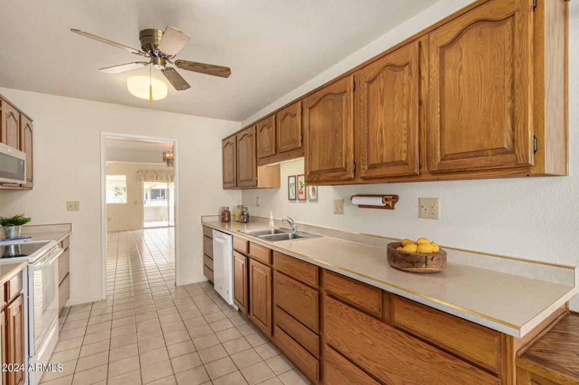 9327 W Spanish Moss Ln #NA - Photo 3 of 19