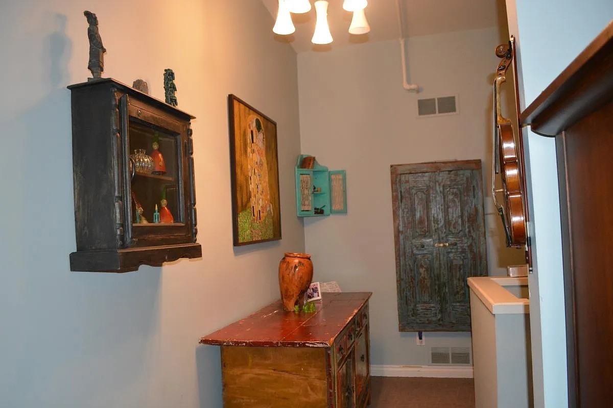 120 W Washington St #I - Photo 2 of 12