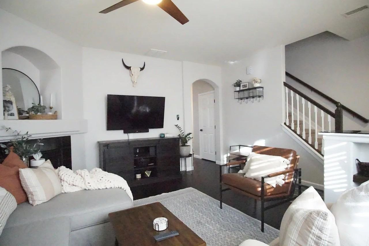 12775 Jasmine Ct - Photo 2 of 17