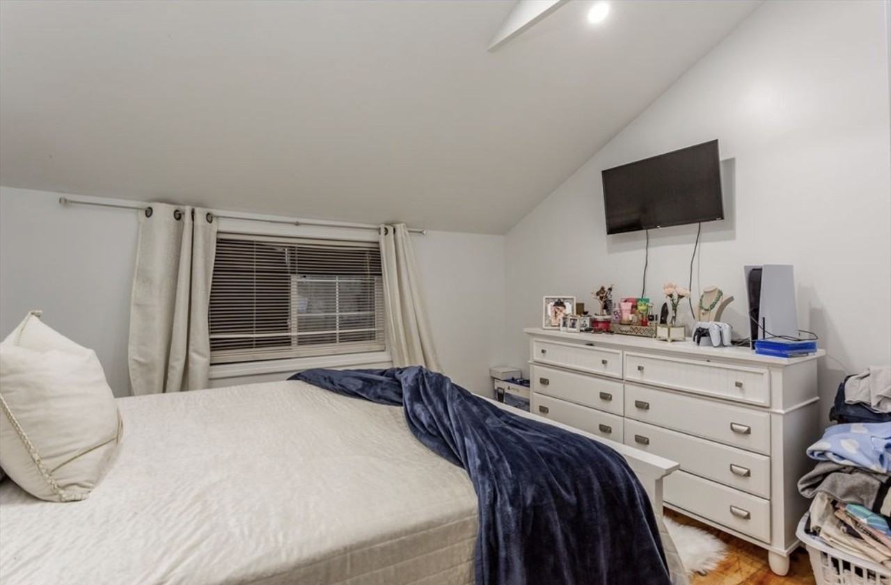 105 Old Westport Rd #105 - Photo 6 of 9