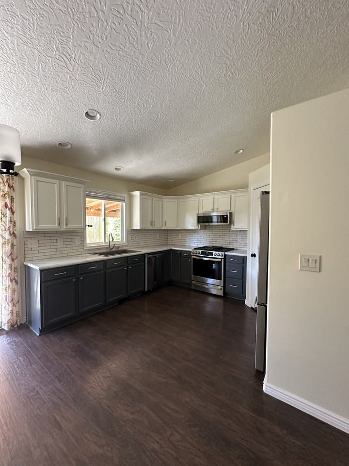8378 W Pamela St #NA - Photo 6 of 21