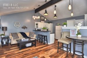 featured image of 2204 1/2 E 14th St