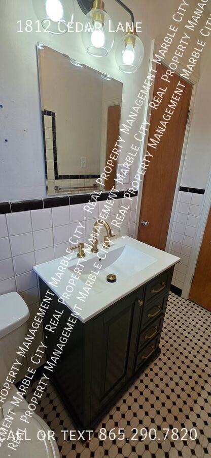1812 Cedar Ln - Photo 6 of 22