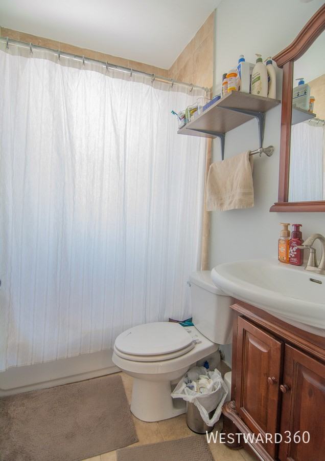 2748 N Kostner Ave #3 - Photo 5 of 9