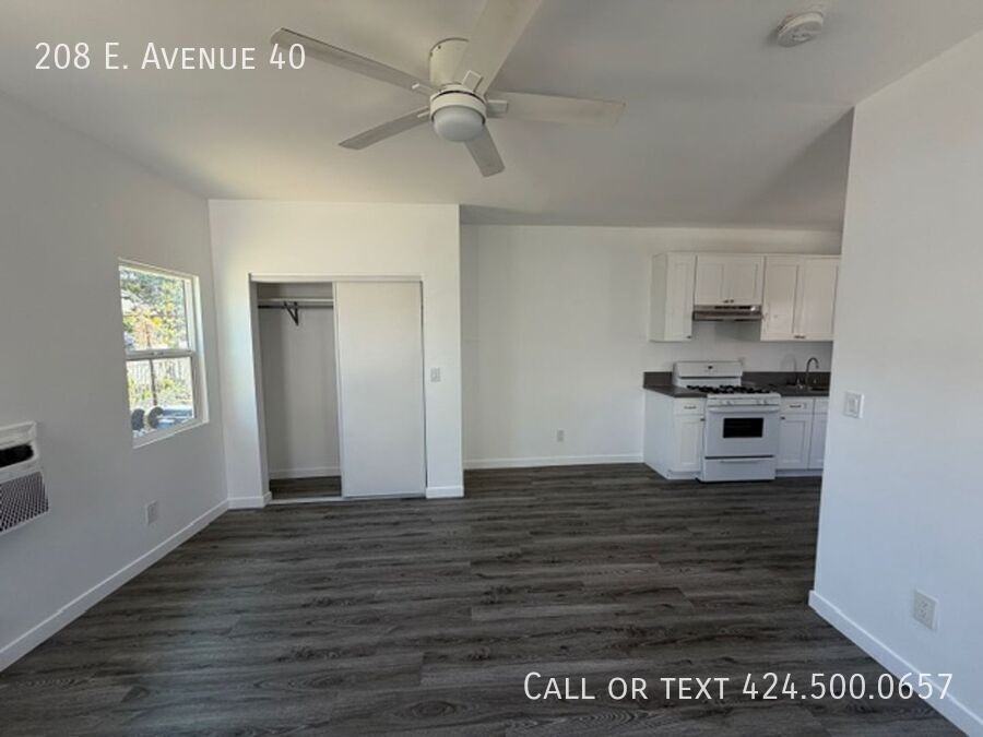 208 E Avenue 40 - Photo 3 of 10