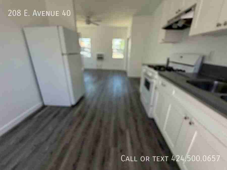 208 E Avenue 40 - Photo 7 of 10