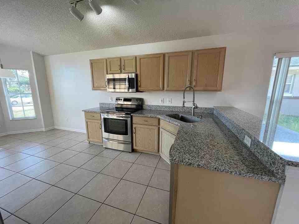 8231 Fort Thomas Way #NA - Photo 5 of 12