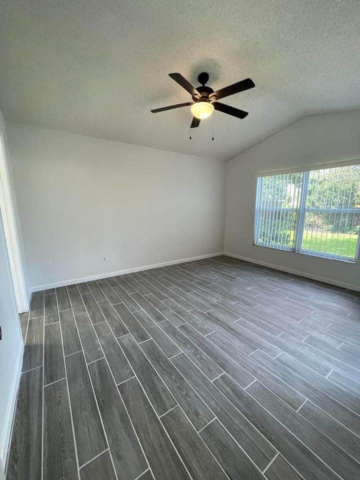 8231 Fort Thomas Way #NA - Photo 6 of 12