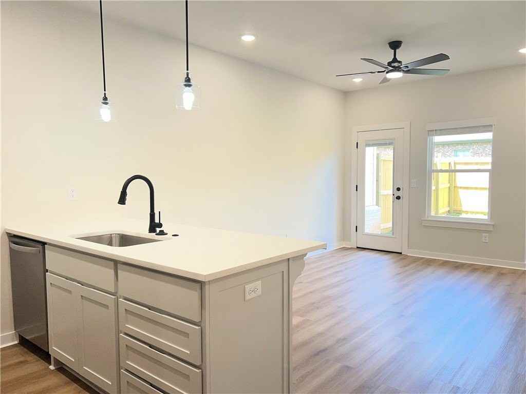 1713 Cuppett Cir - Photo 2 of 12