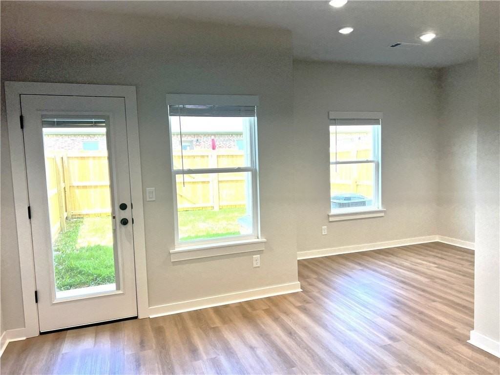 1713 Cuppett Cir - Photo 4 of 12