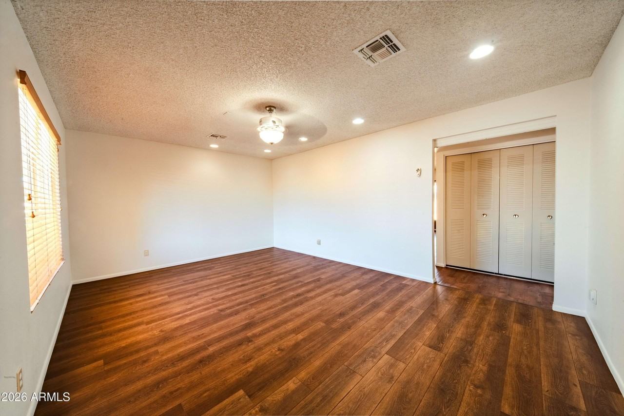 3408 W Purdue Ave - Photo 5 of 31