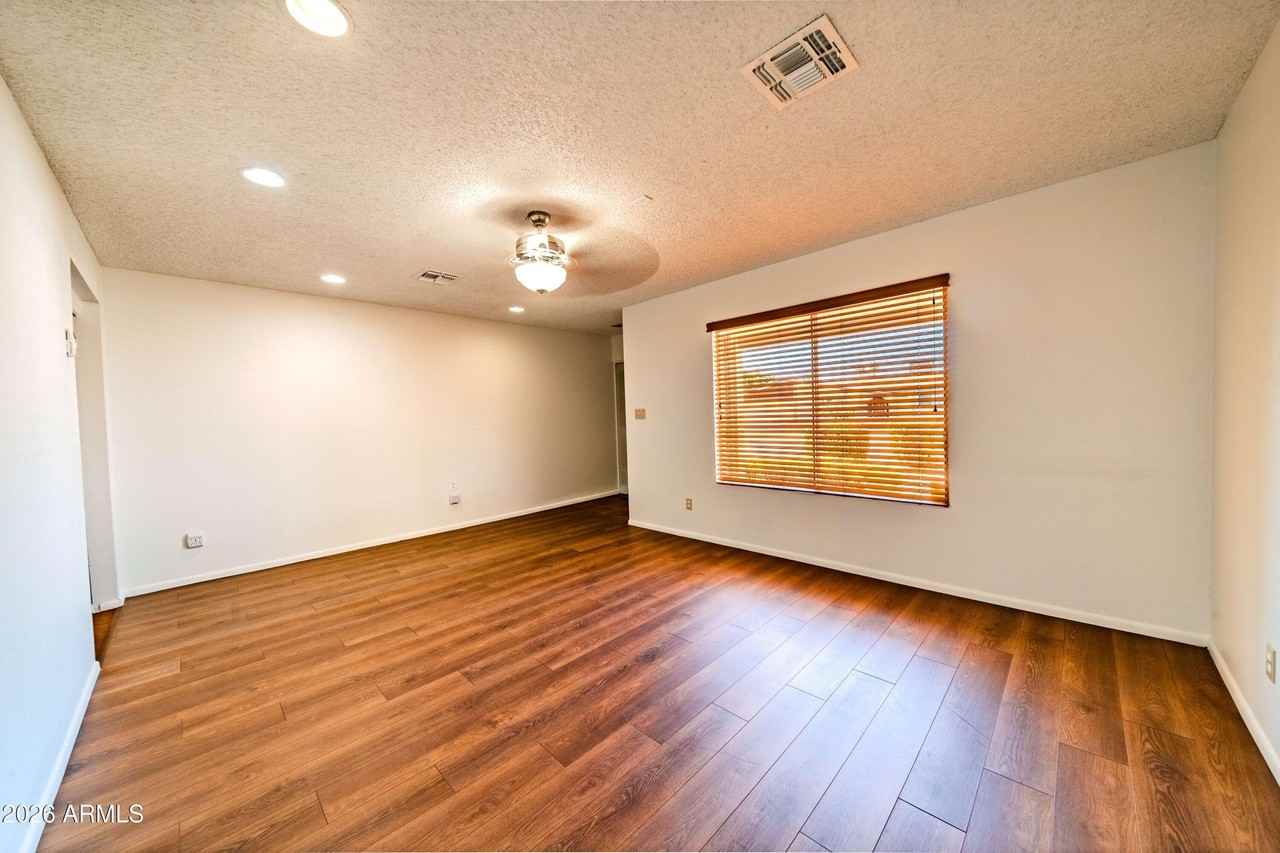 3408 W Purdue Ave - Photo 6 of 31