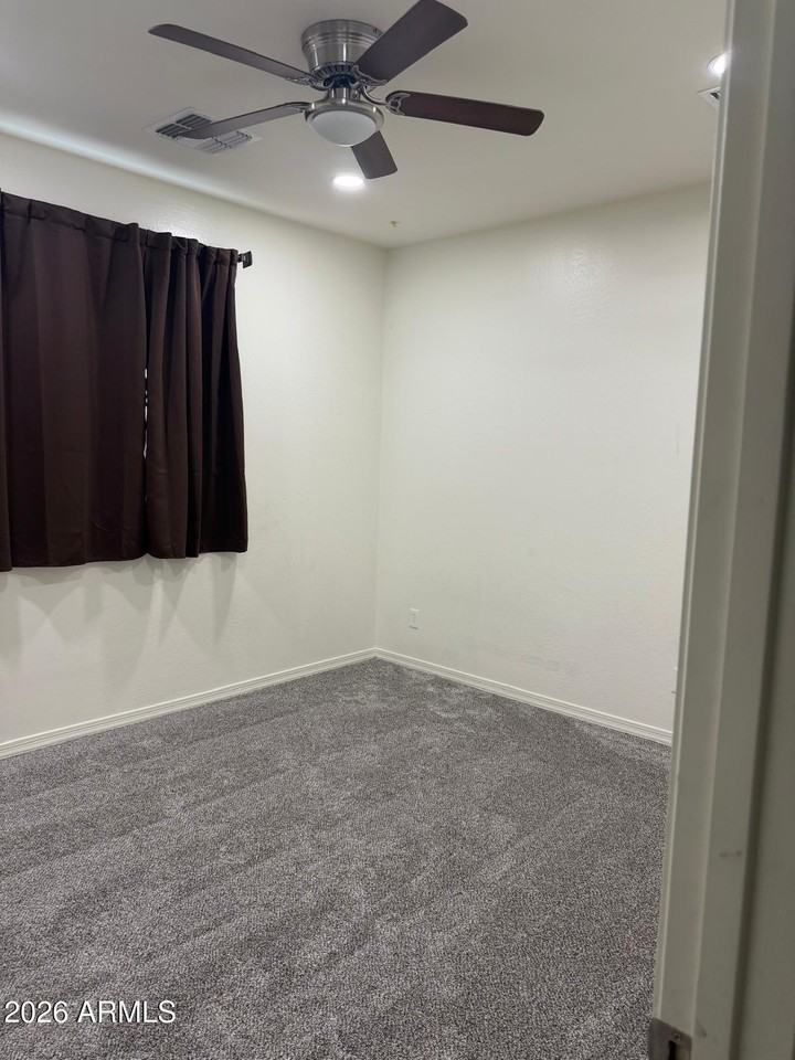 2043 E Lantana Dr - Photo 3 of 17