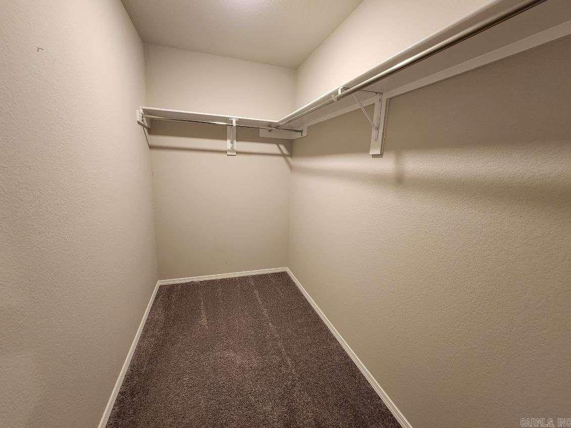 1072 Huntington Dr - Photo 5 of 11
