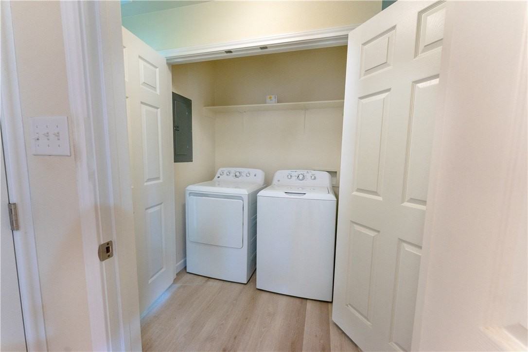 104 Commerce St - Photo 6 of 8