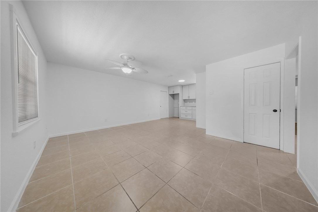 1814 Loritte Dr - Photo 2 of 13