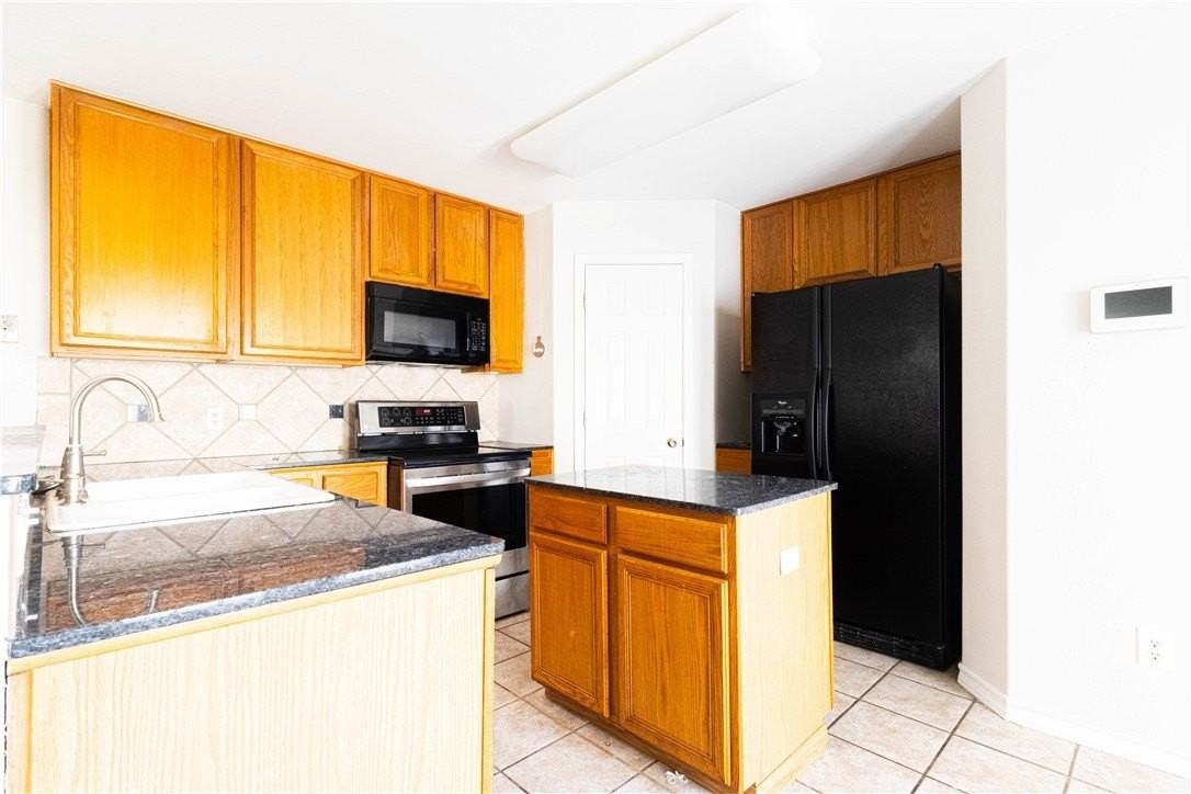 14435 Compass St #C - Photo 6 of 29