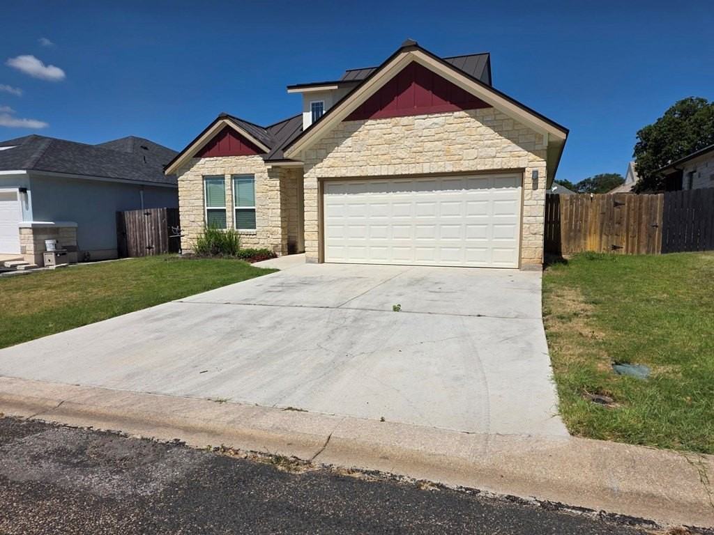 227 Dudley Way - Photo 2 of 26