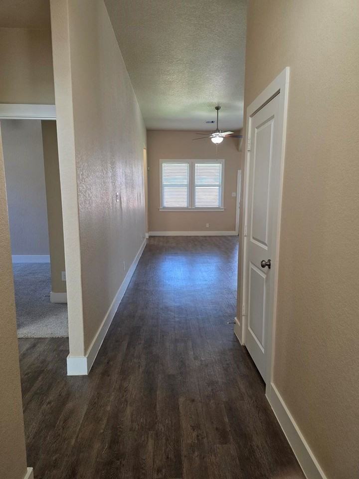 227 Dudley Way - Photo 5 of 26