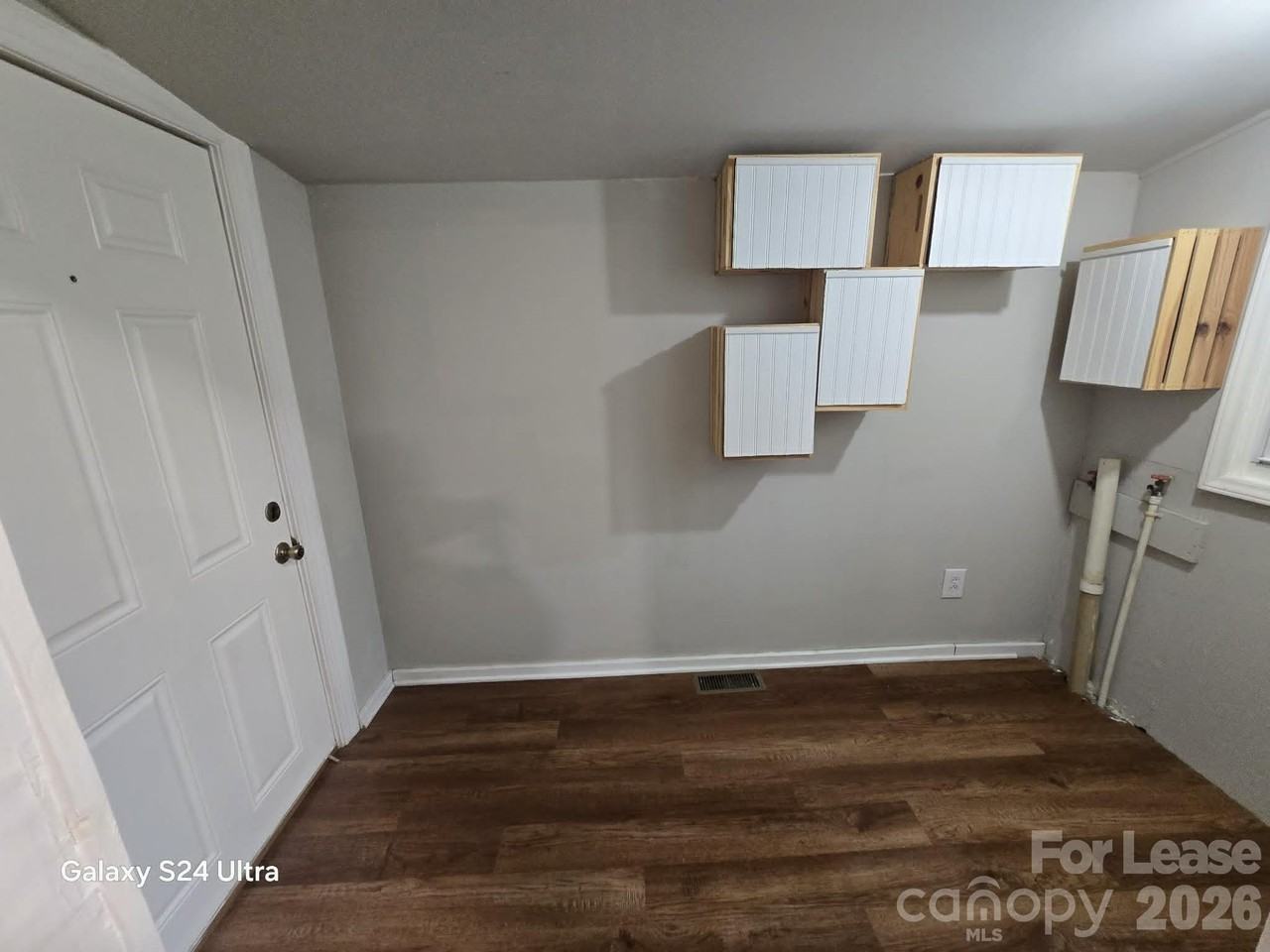 234 Skipper St - Photo 7 of 11