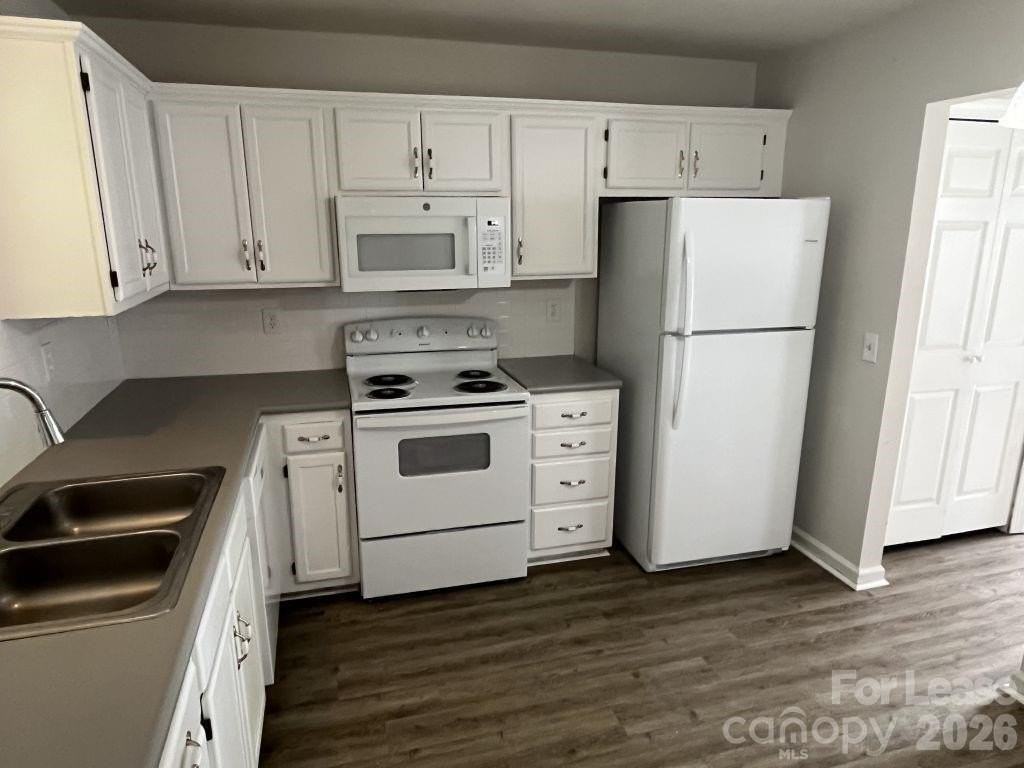 3122 Periwinkle Ct - Photo 6 of 27