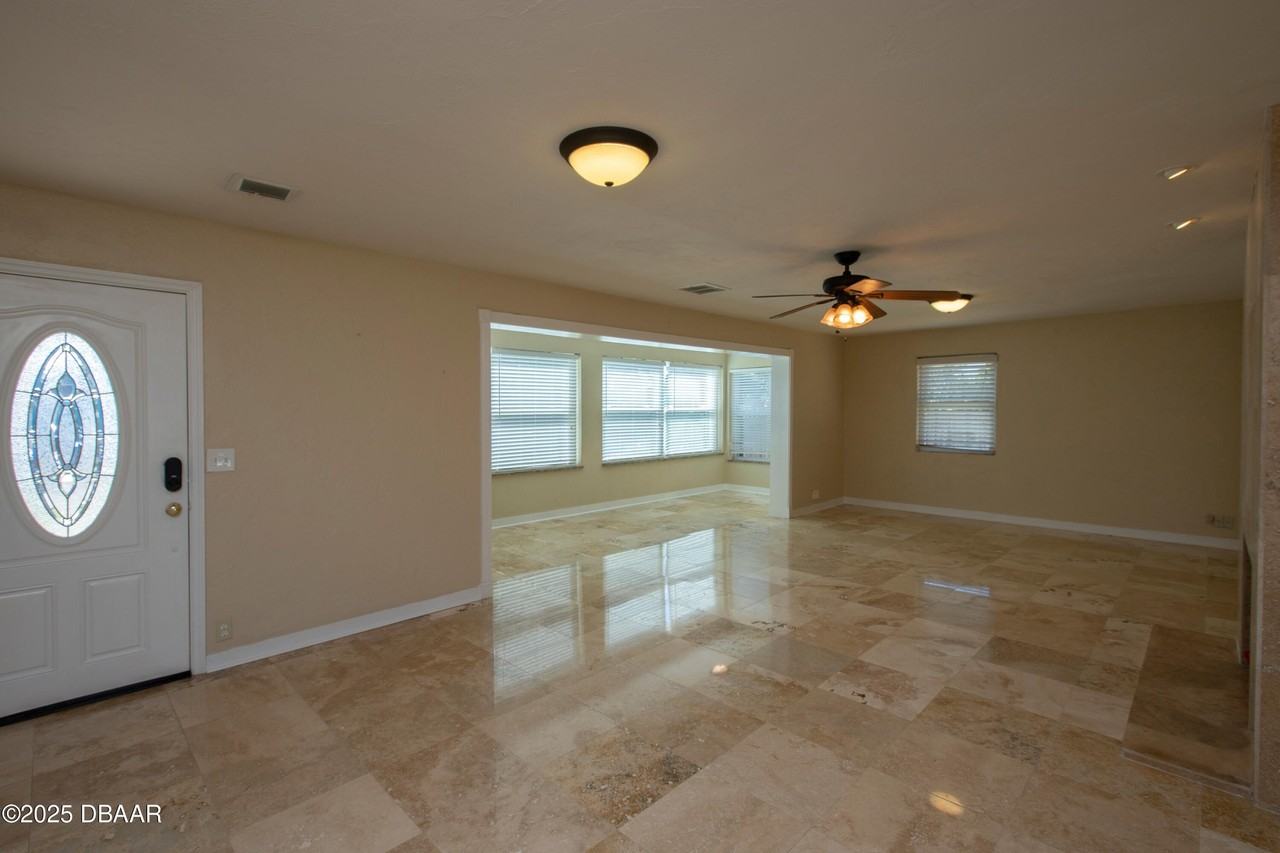 131 Minerva Rd - Photo 4 of 21