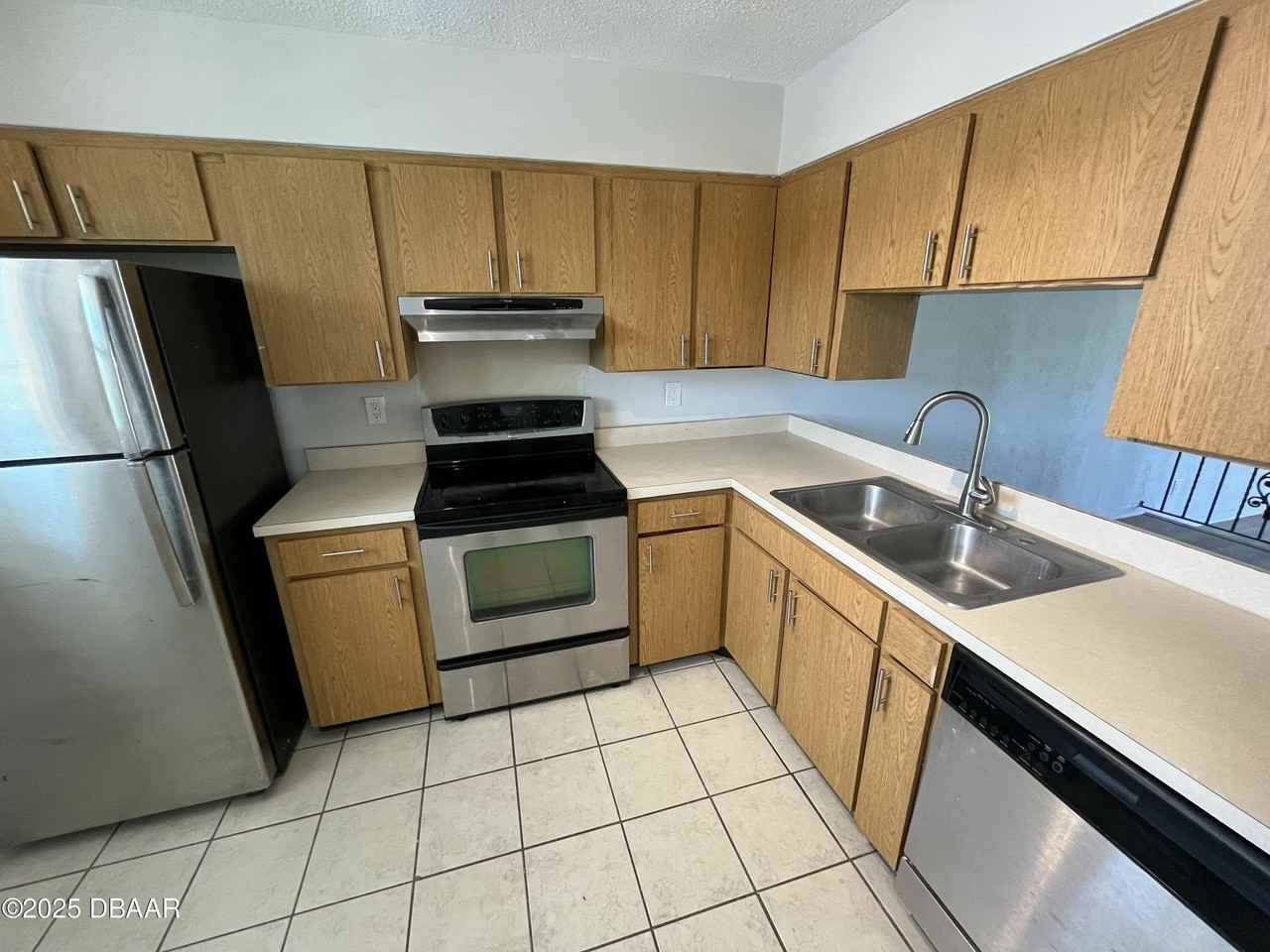 3635 Cardinal Blvd #4 - Photo 5 of 16