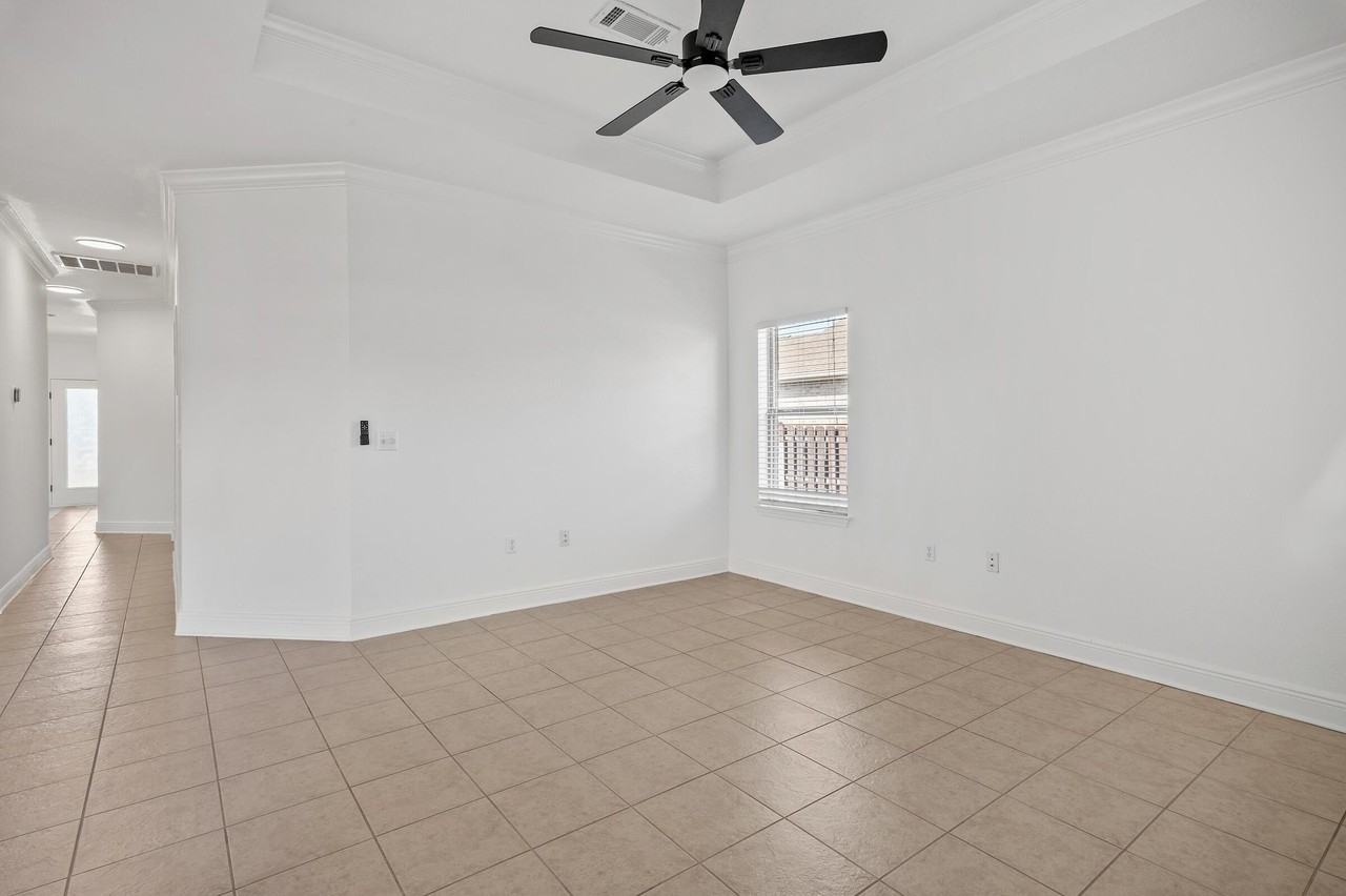 333 Bella Blvd - Photo 4 of 30