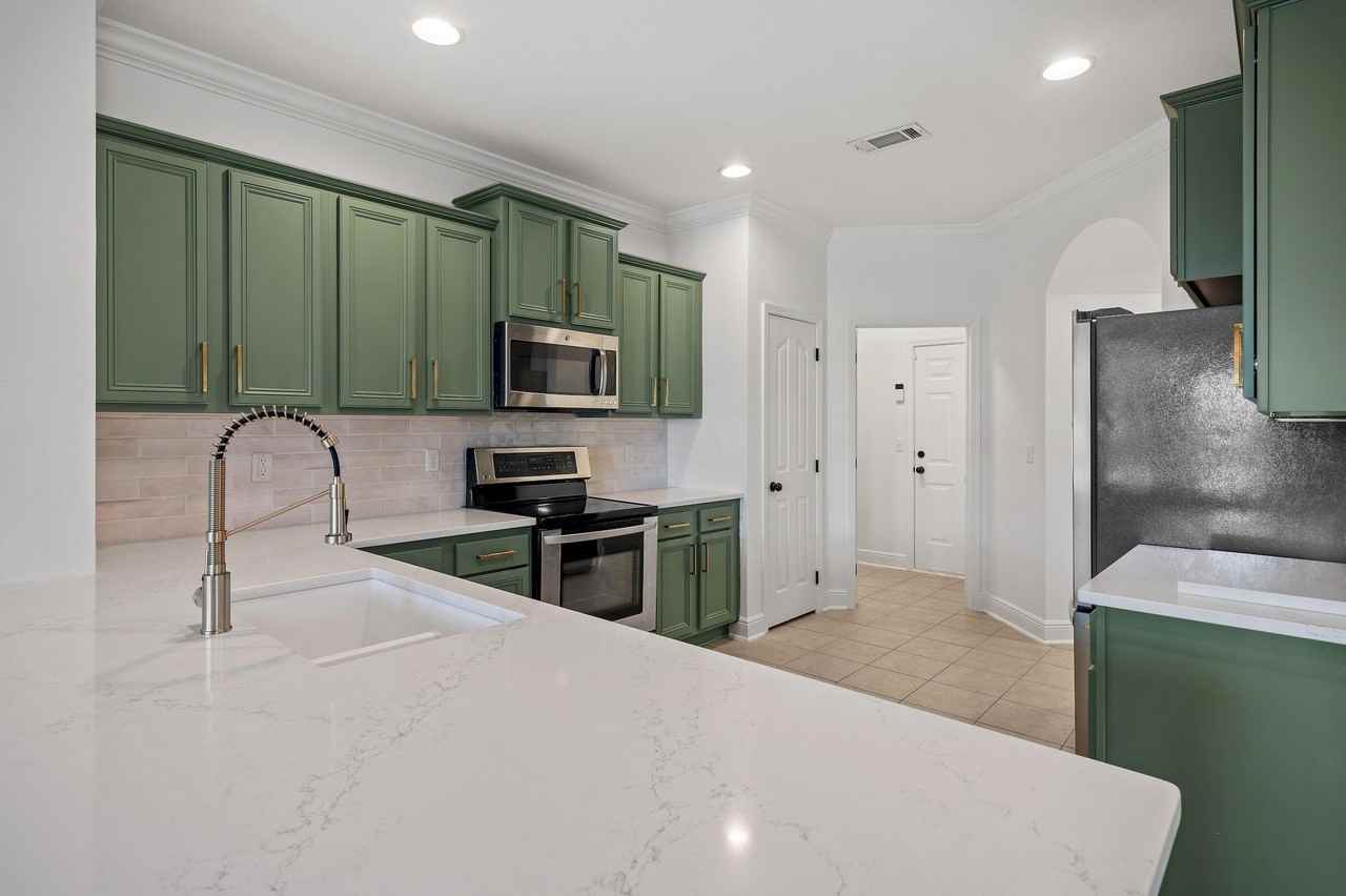333 Bella Blvd - Photo 7 of 30