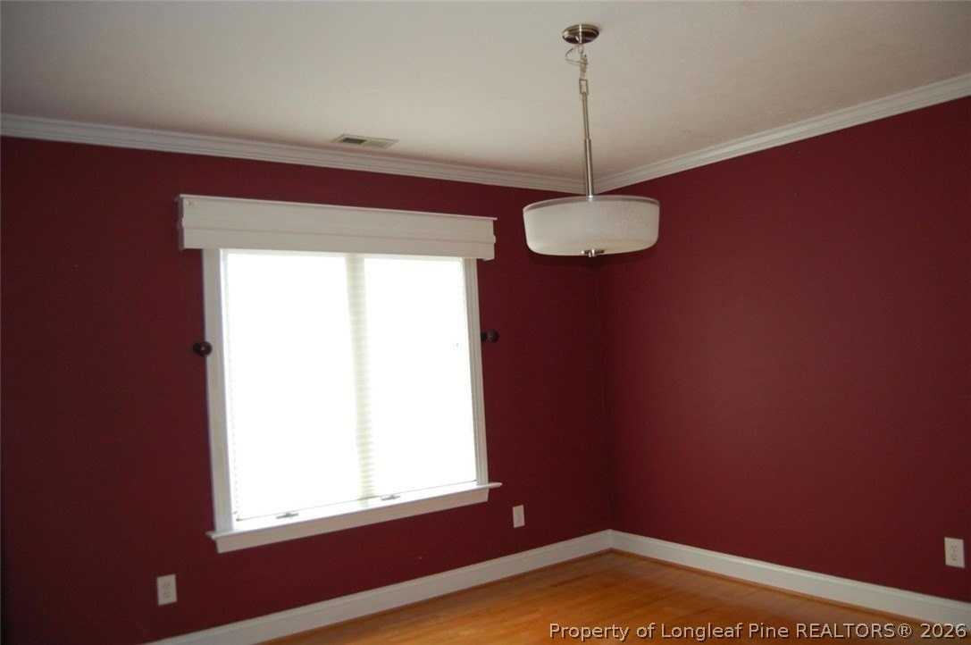 1165 Greenbriar Dr - Photo 7 of 23