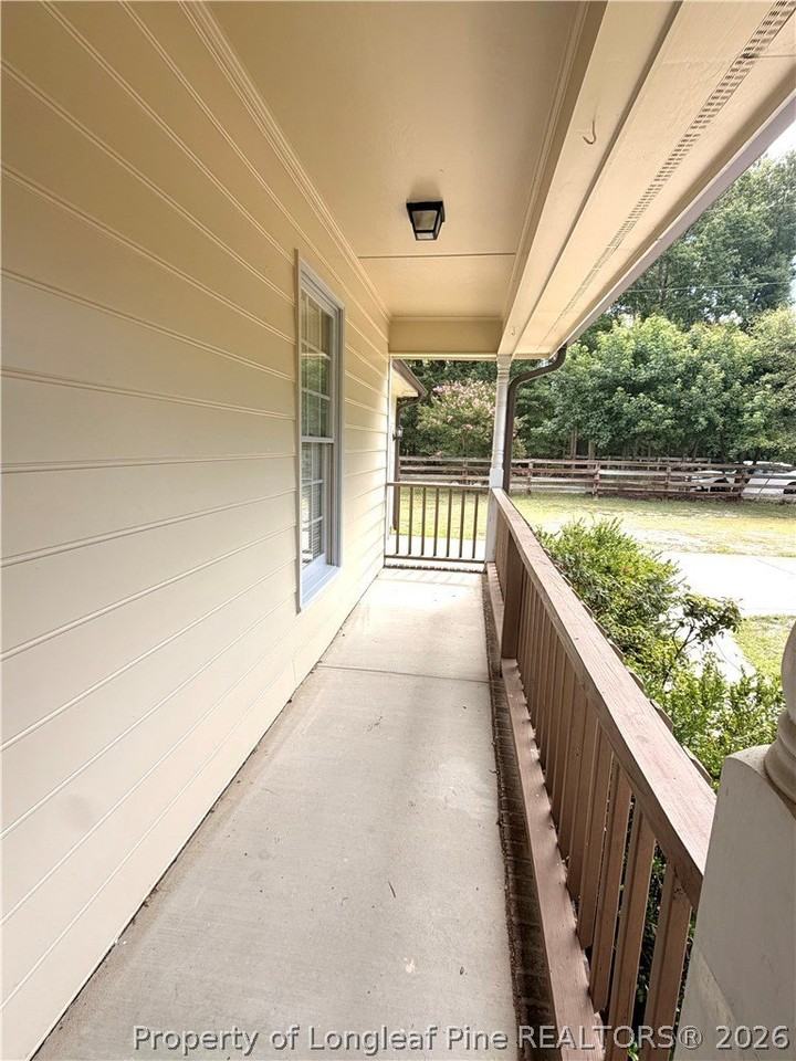 1018 Brisson Rd - Photo 3 of 30