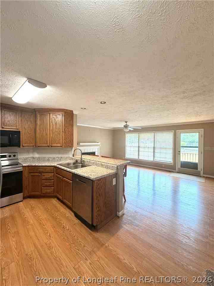 1018 Brisson Rd - Photo 4 of 30
