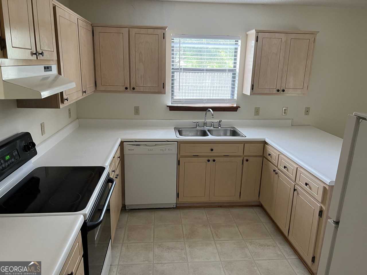 511 Moeckel Ln - Photo 5 of 11