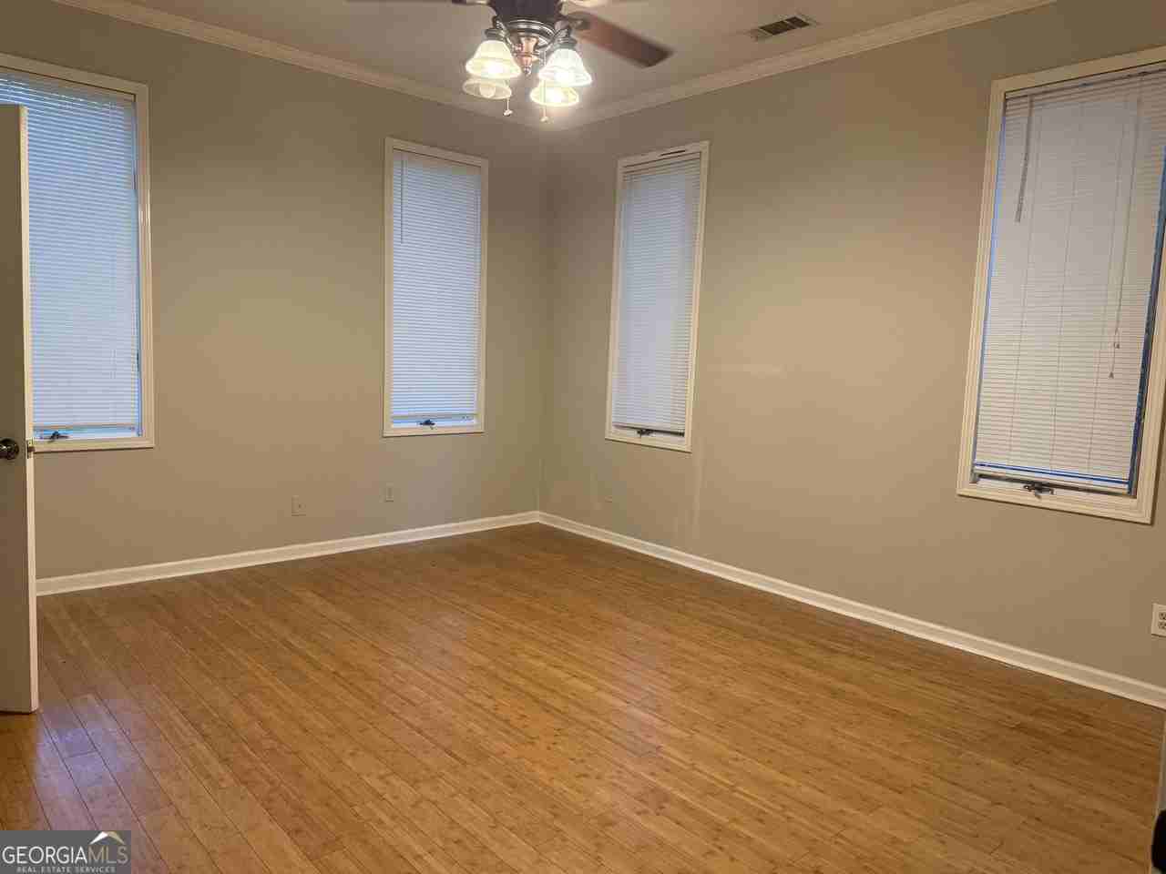 311 Wesleyan Dr - Photo 4 of 6