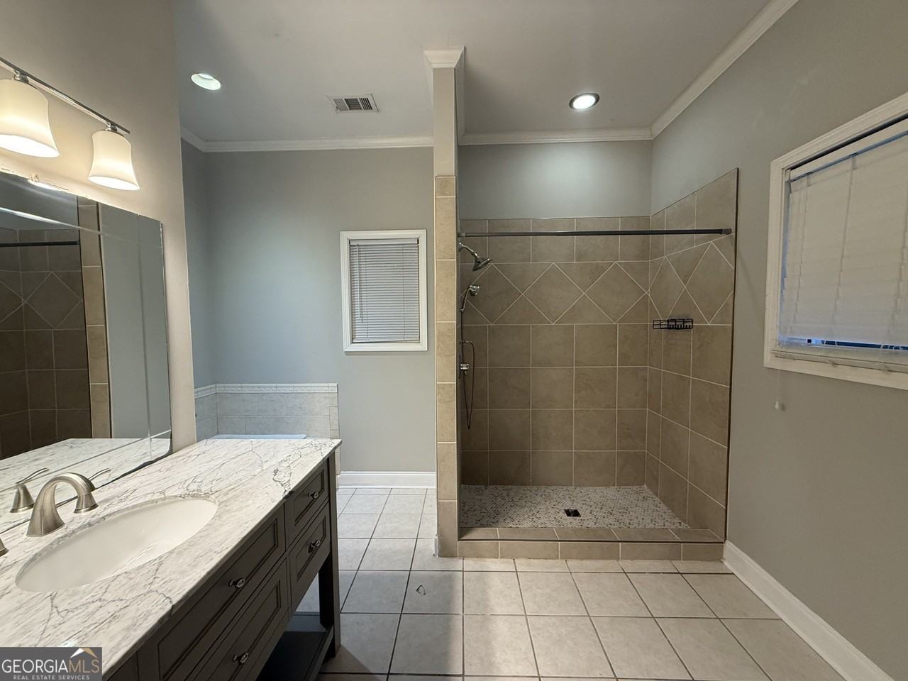 311 Wesleyan Dr - Photo 5 of 6