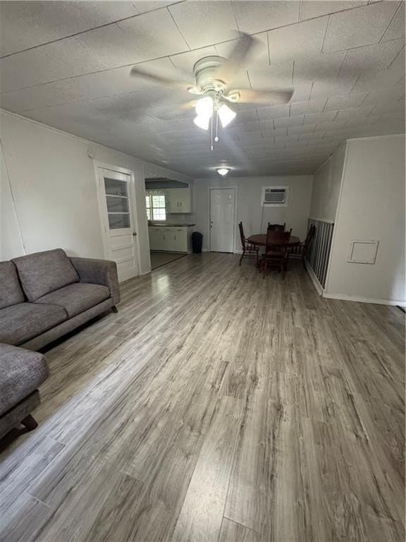 19300 Margaret St - Photo 3 of 17
