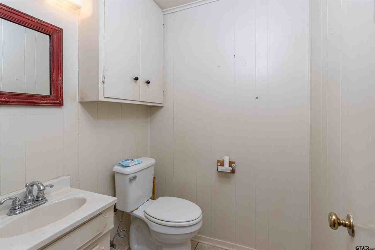 3037 E 5th St - Photo 7 of 27