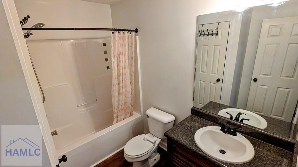 605 Atkinson Dr - Photo 2 of 11