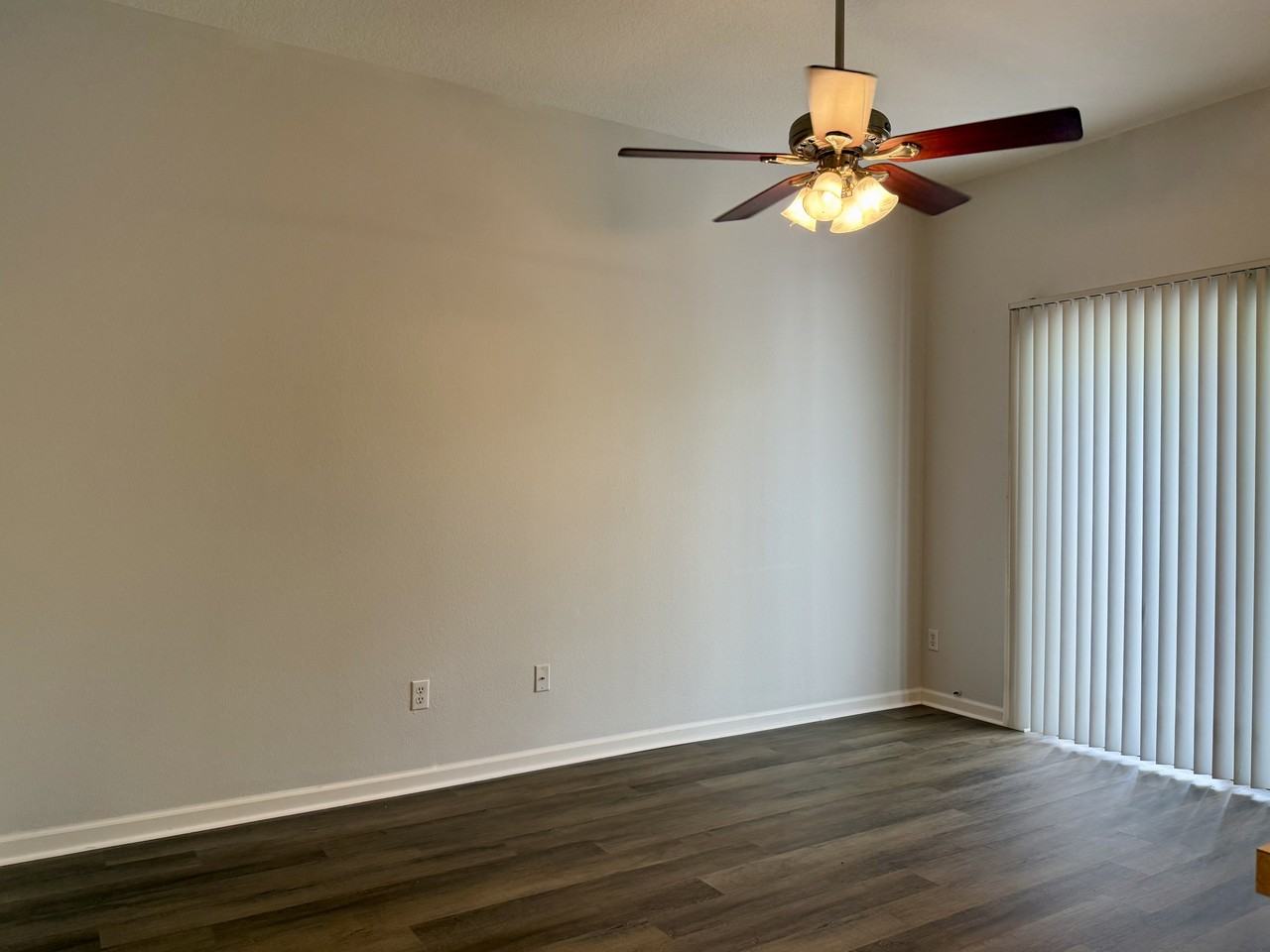 823 Pine Pointe Ln #1 - Photo 4 of 22