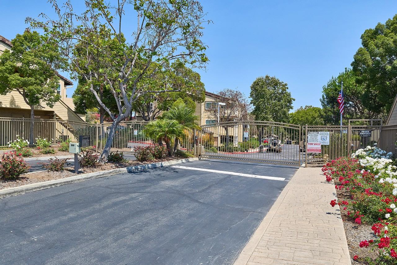 5022 Los Morros Way #1 - Photo 4 of 50