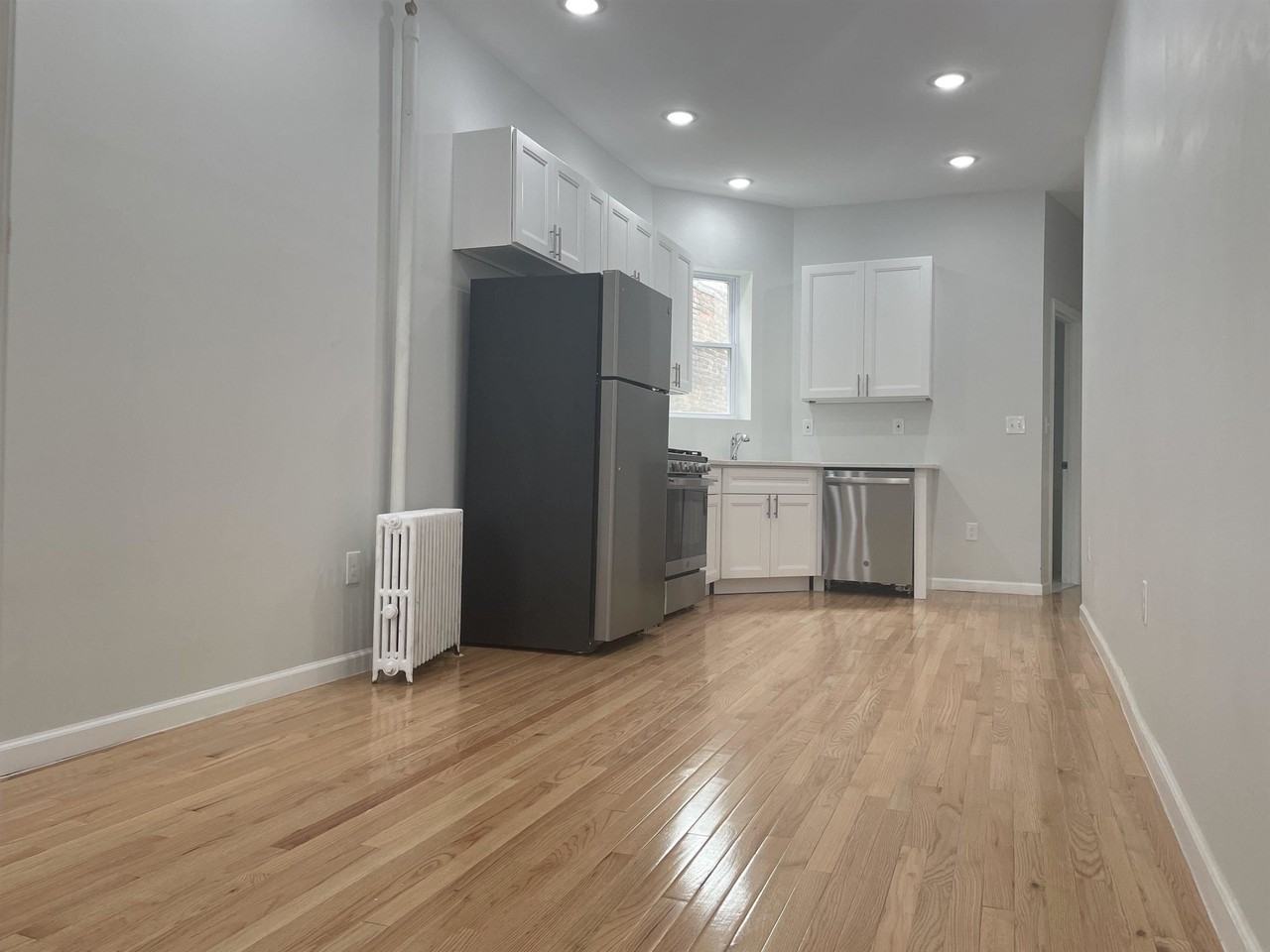 1619 Palisade Ave #4L - Photo 6 of 15