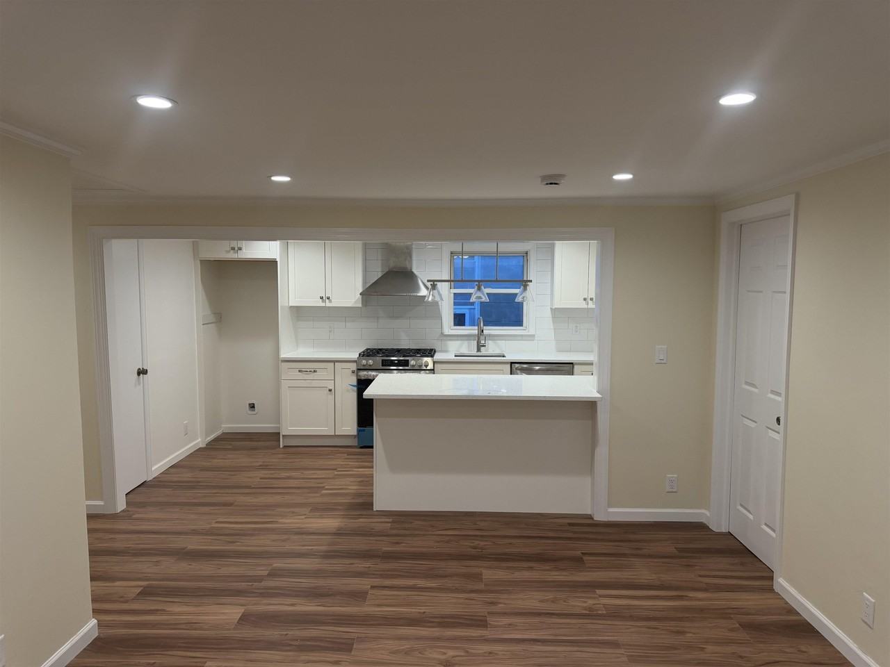 8902 3rd Ave - Photo 2 of 14