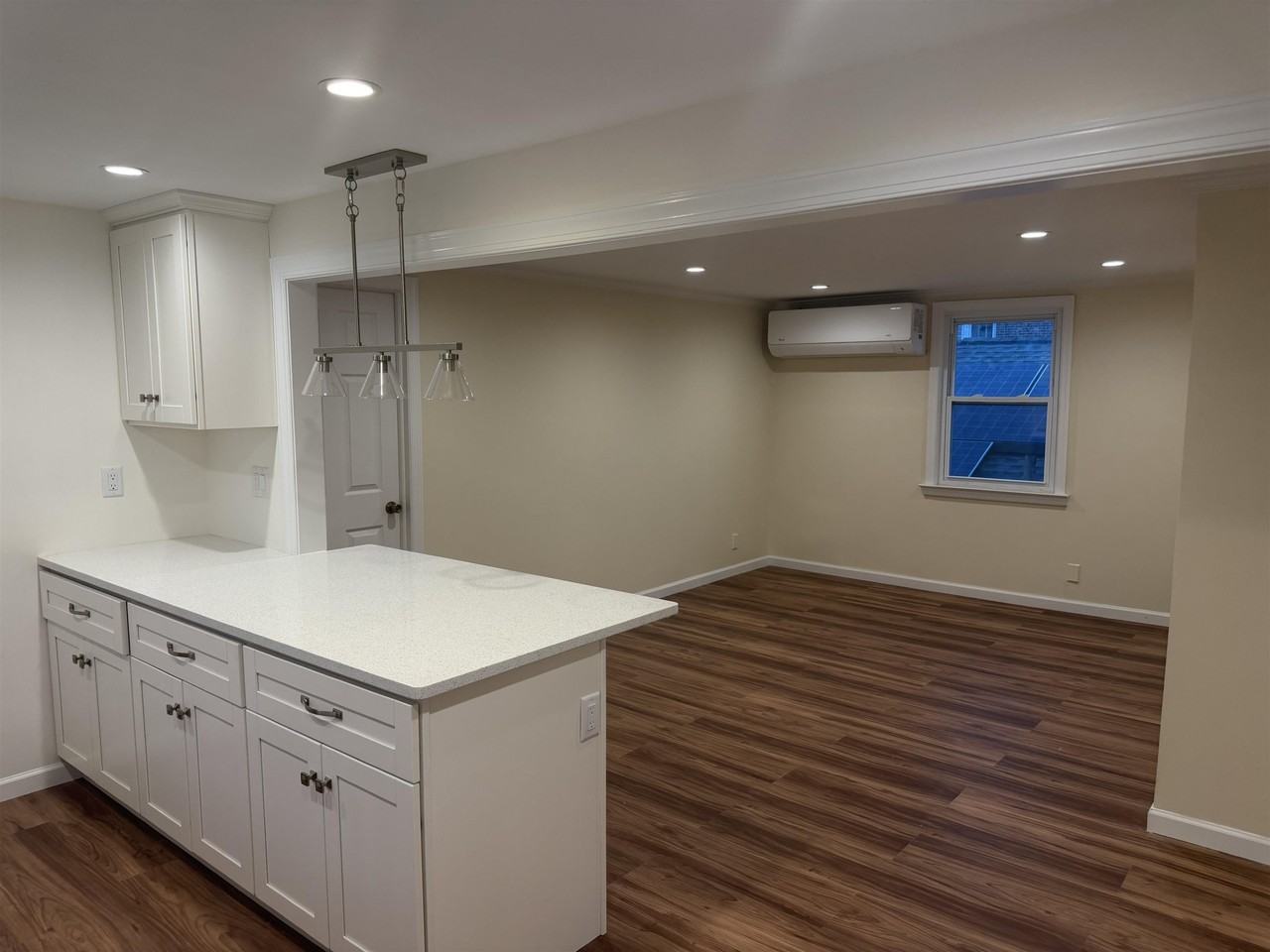 8902 3rd Ave - Photo 4 of 14