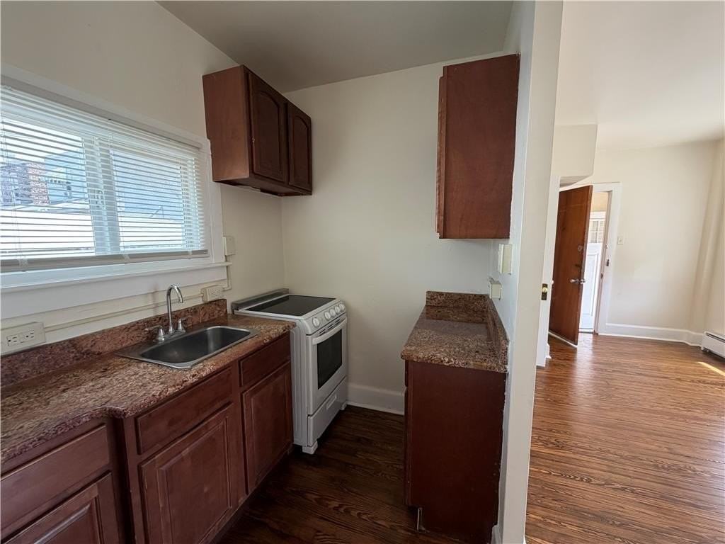 214 N Saint Cloud St #4 - Photo 4 of 7
