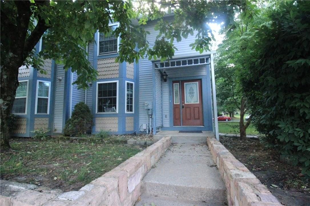 106 Founders Ct