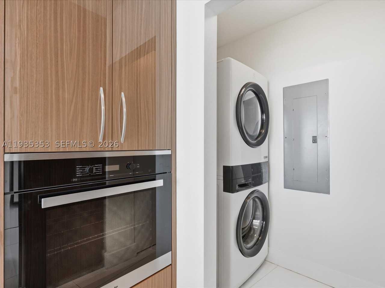18201 Collins Ave #5508 - Photo 5 of 29