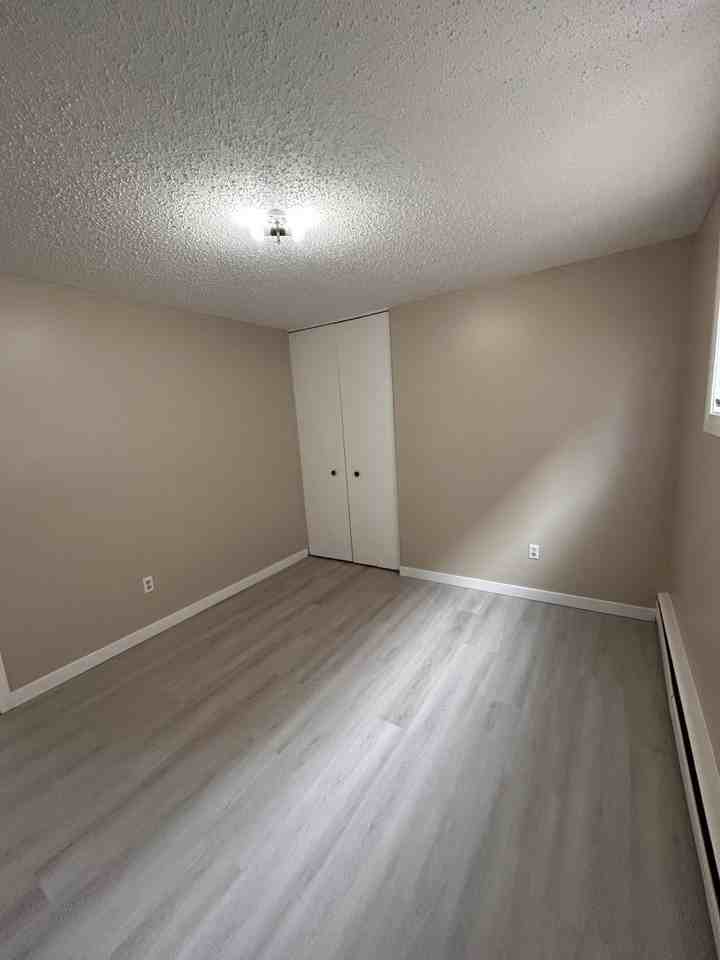 3861 Retallack St - Photo 6 of 9