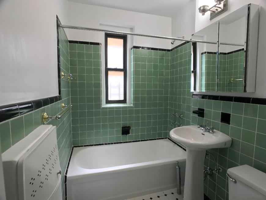 567 Fort Washington Ave - Photo 6 of 10