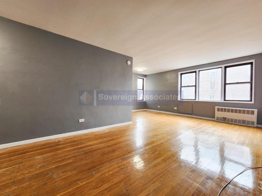 6645 Broadway - Photo 2 of 5
